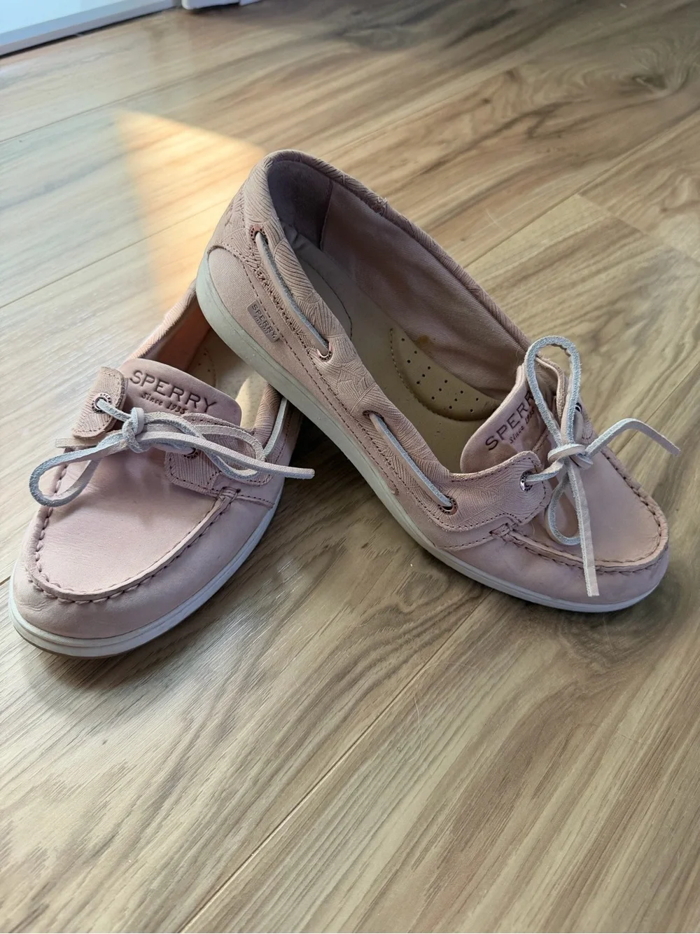 Sperry Women's Blush Pink Boat Shoes 8